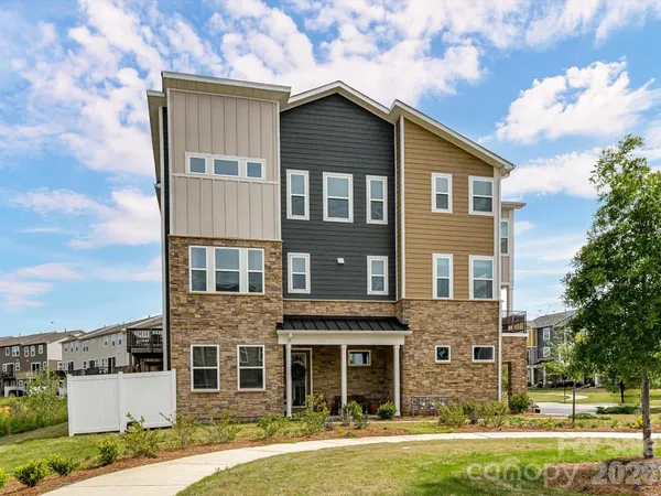 $540,000 | 2744 Ensemble Court, Charlotte, NC 28262