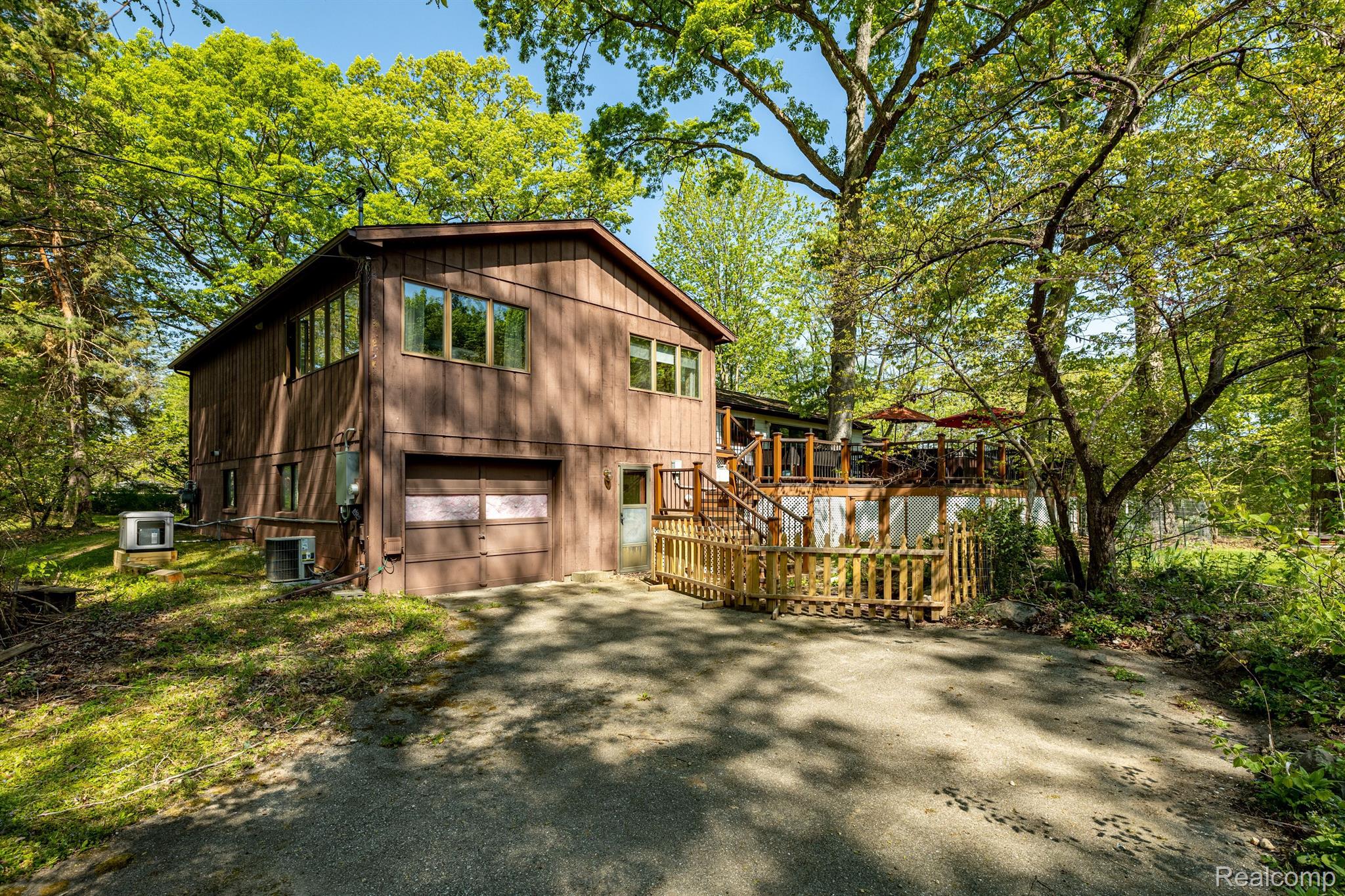 10295 Kress Road Pinckney, MI 48169 - Photo 46 of 54 Gallery Image 46