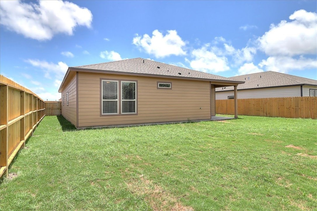 3153 Seawolf Corpus Christi, TX 78414 - Photo 40 of 40 a view of a backyard
