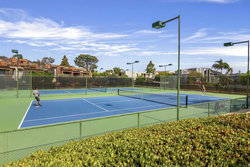 13051 Caminito Del Rocio Del Mar, CA 92014 - Photo 13 of 73 Community Tennis Courts