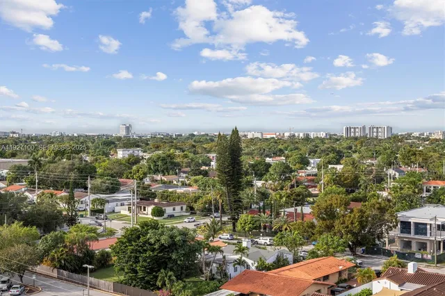 $525,000 | 1401 Southwest 22nd Street, Unit 1001, Miami, FL 33145