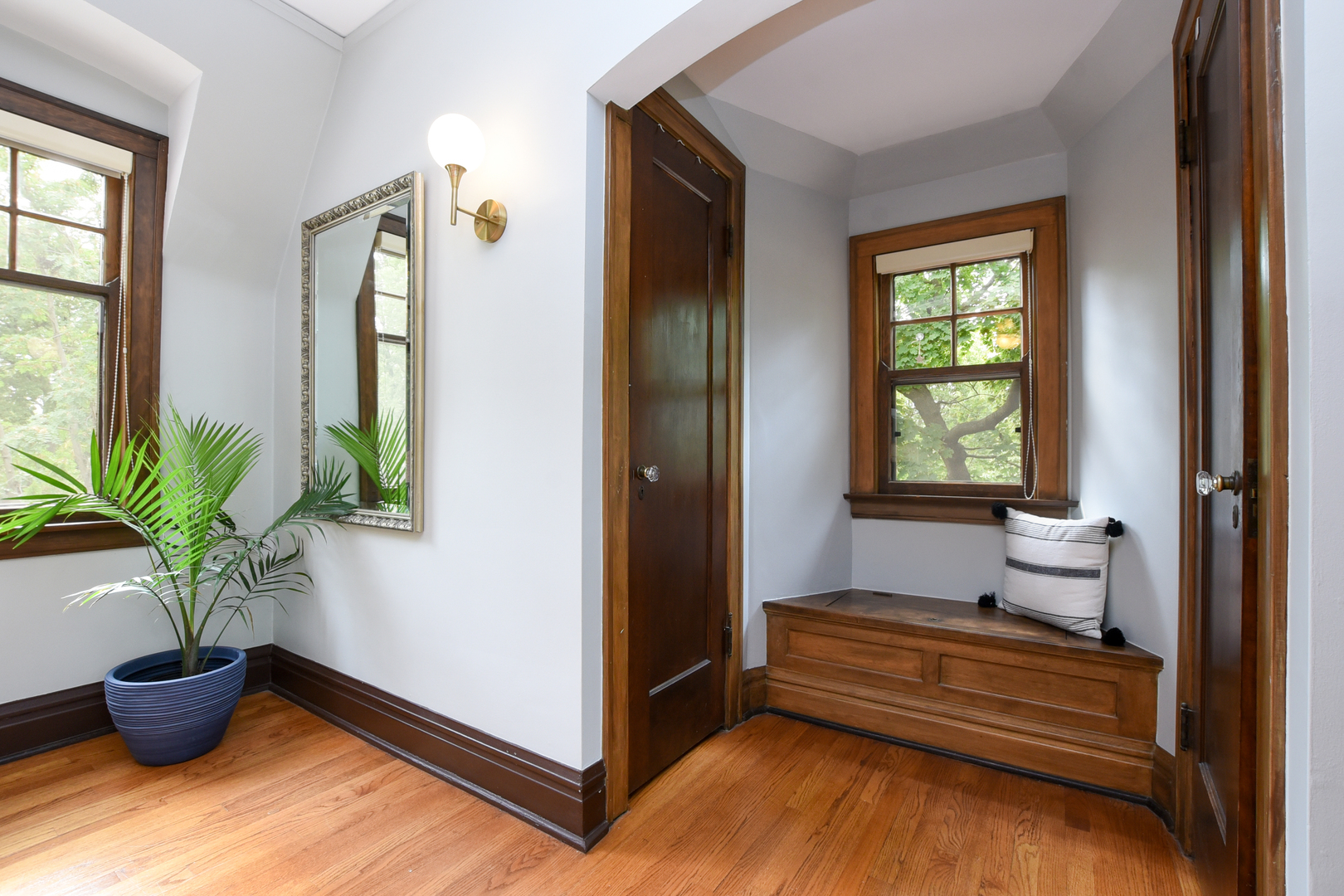 95 Michaux Road Riverside, IL 60546 - Photo 32 of 48 a bathroom with a potted plant and a window