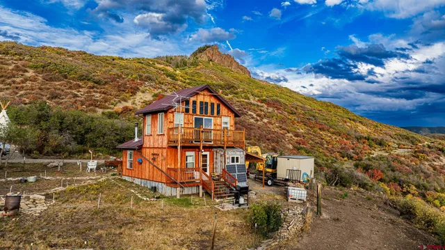 a view of a large building