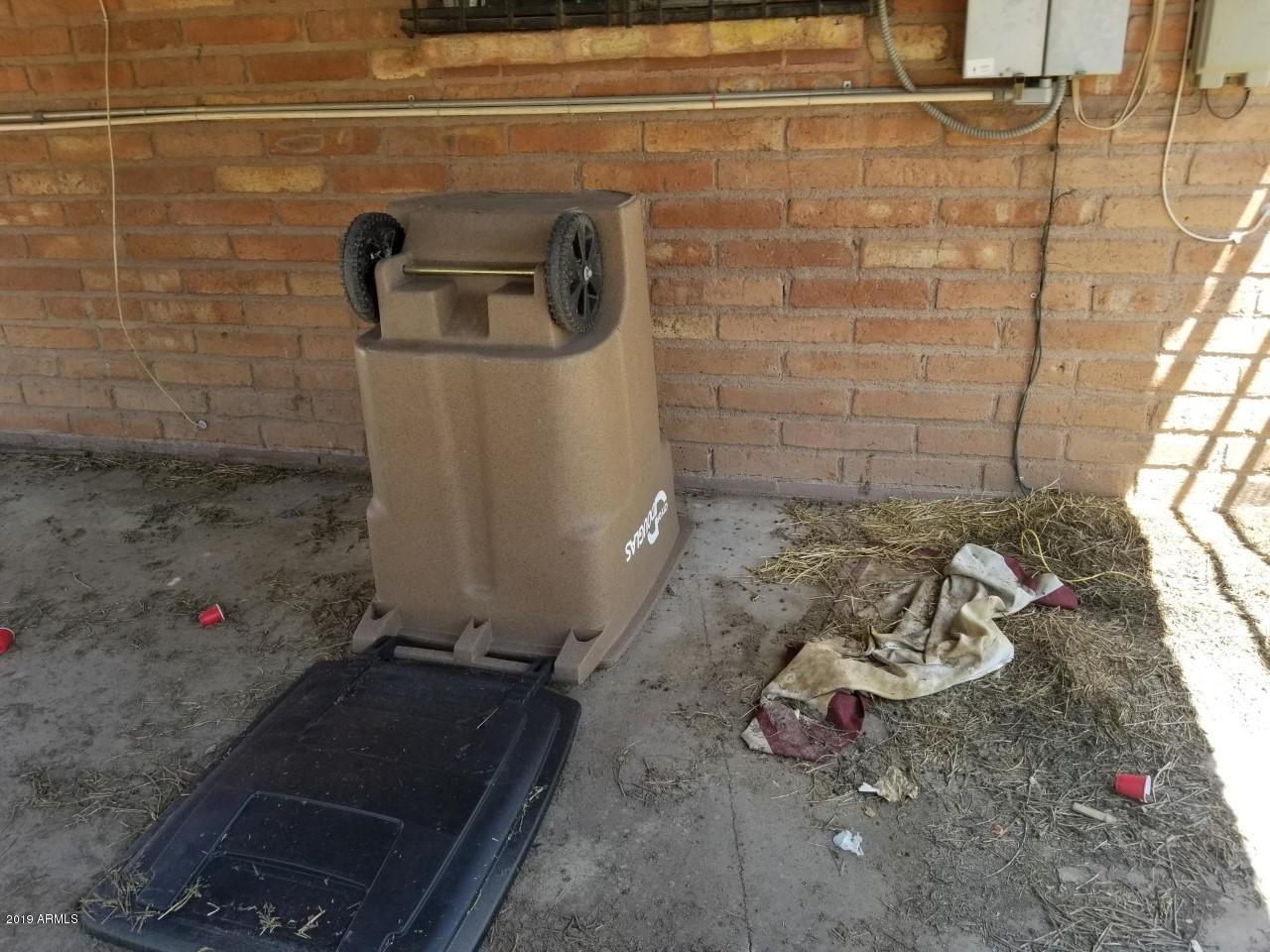 201 East 16th Street Douglas, AZ 85607 - Photo 27 of 34 201 16th trash can