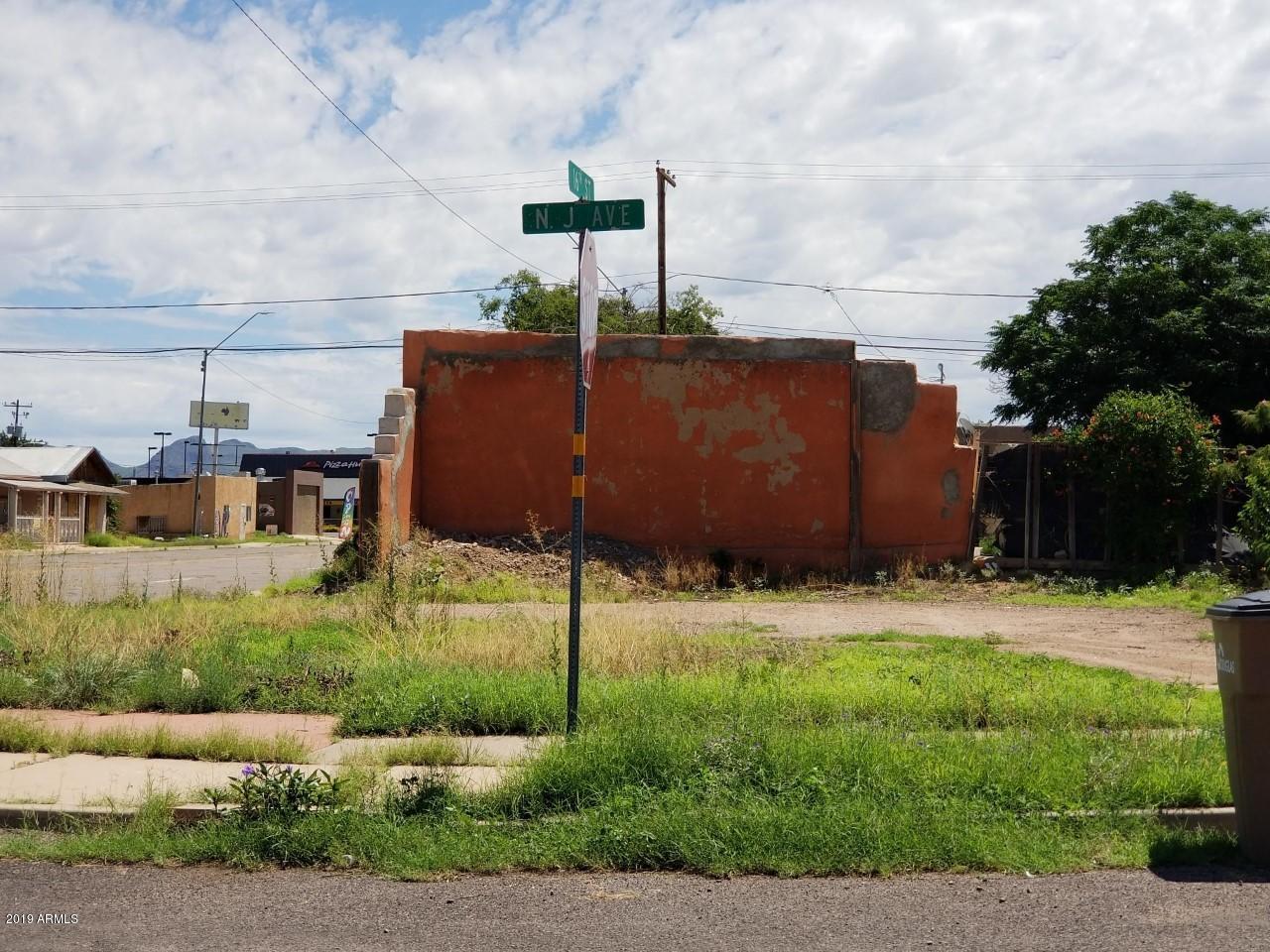 201 East 16th Street Douglas, AZ 85607 - Photo 29 of 34 201 16th corner lot