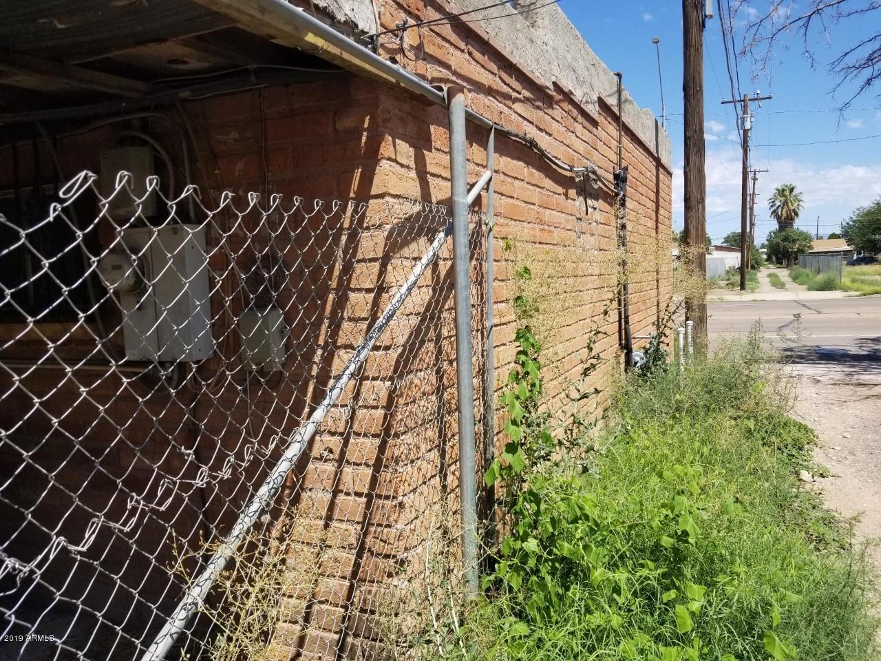 201 East 16th Street Douglas, AZ 85607 - Photo 30 of 34 201 16th alley 1