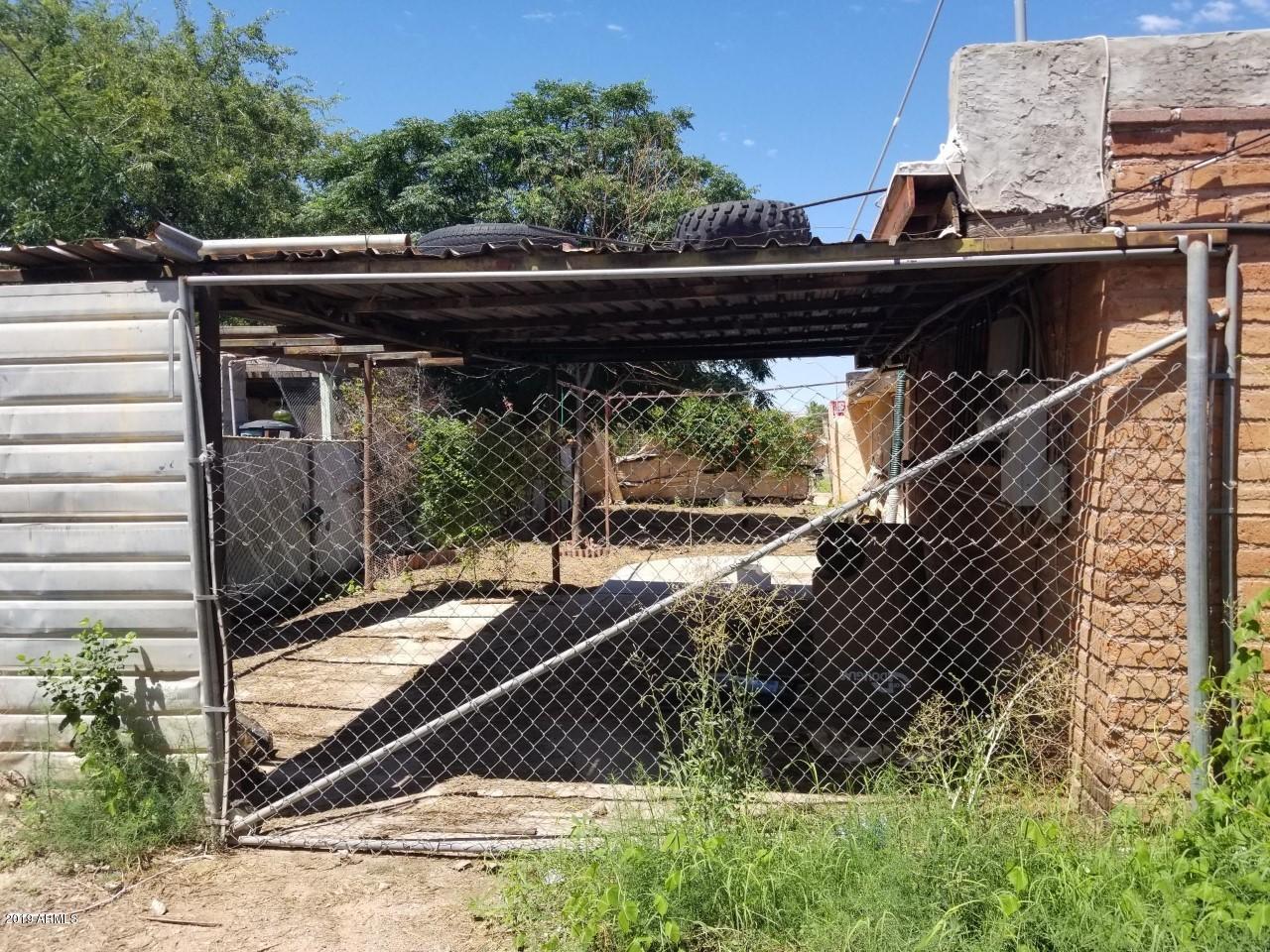 201 East 16th Street Douglas, AZ 85607 - Photo 31 of 34 201 16th side porch