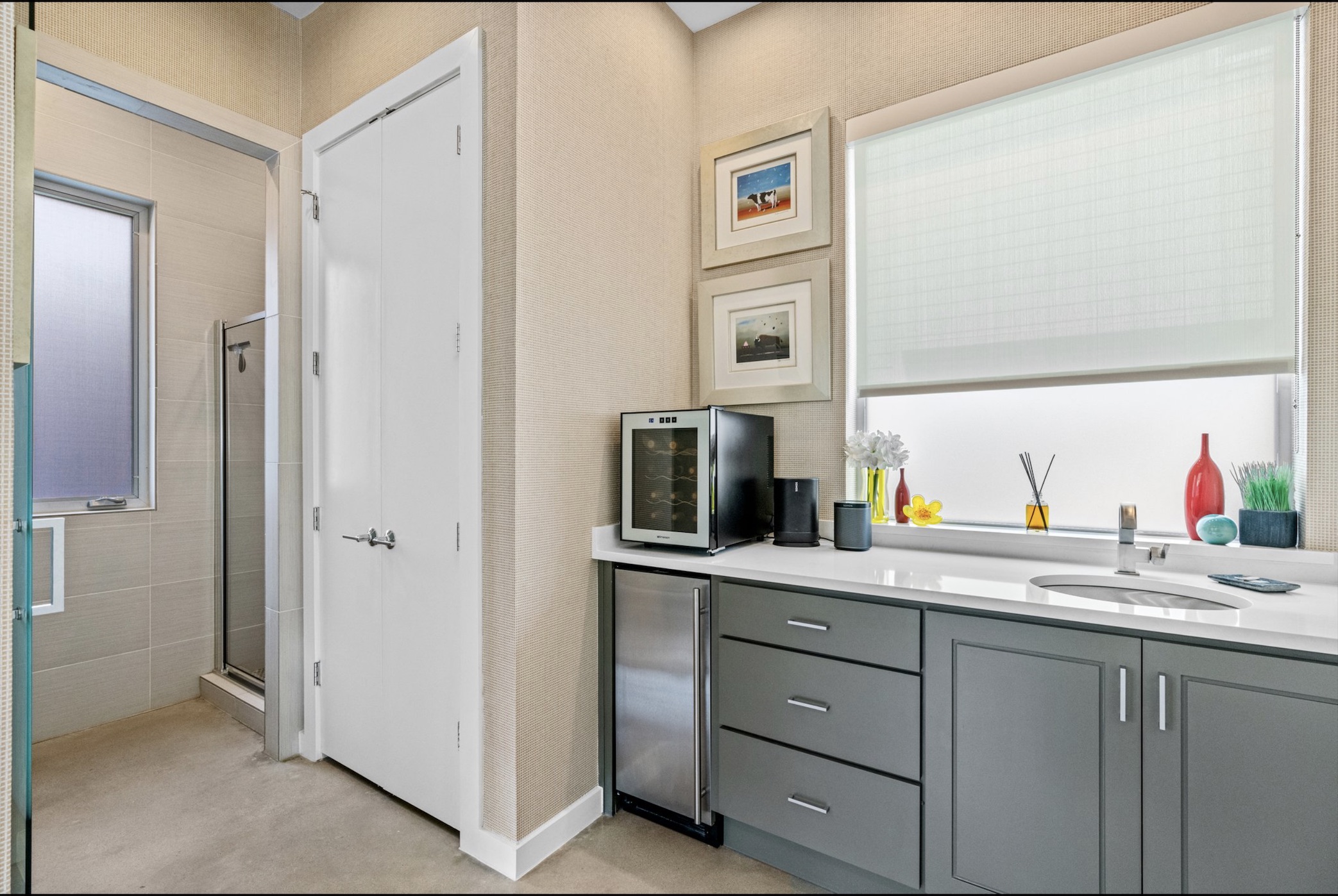 1608 Ravey Street, Unit B Austin, TX 78704 - Photo 11 of 25 Mini-kitchenette in downstairs bedroom.