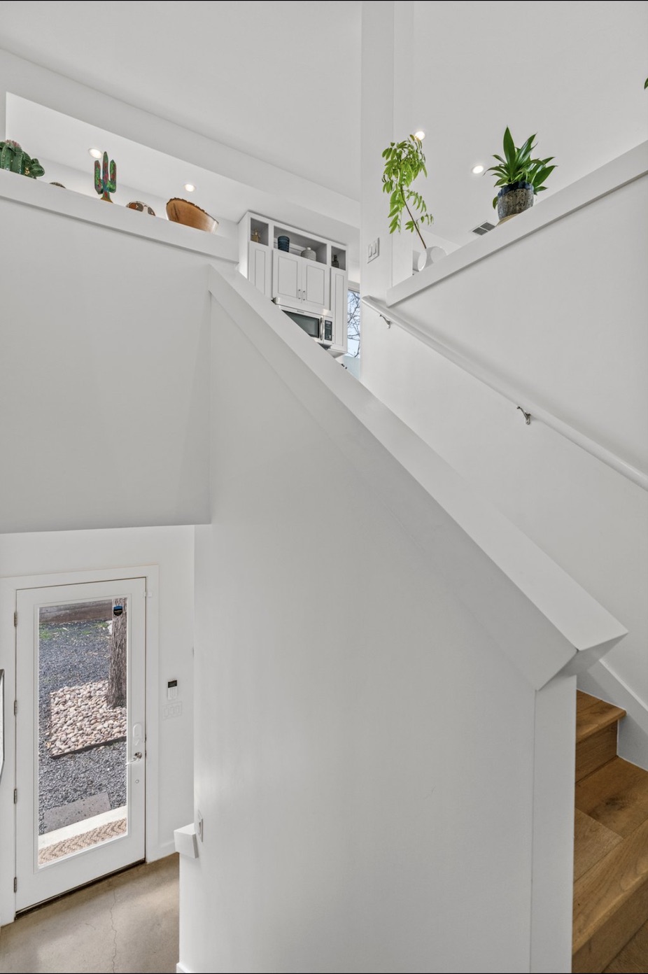 1608 Ravey Street, Unit B Austin, TX 78704 - Photo 21 of 25 View of staircase