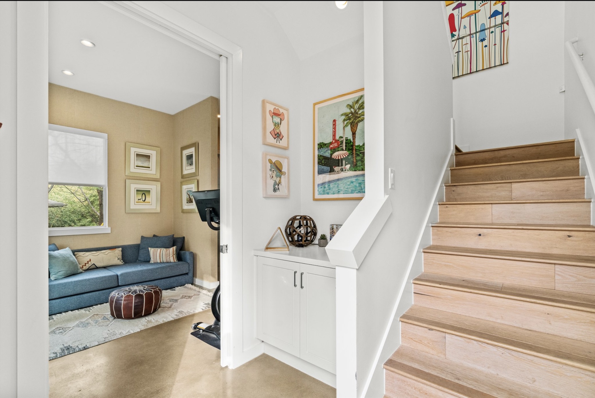 1608 Ravey Street, Unit B Austin, TX 78704 - Photo 6 of 25 Downstairs bedroom with full bathroom.