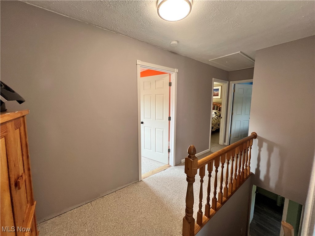 17383 Snyder Road Chagrin Falls, OH 44023 - Photo 18 of 34 Second Floor Landing