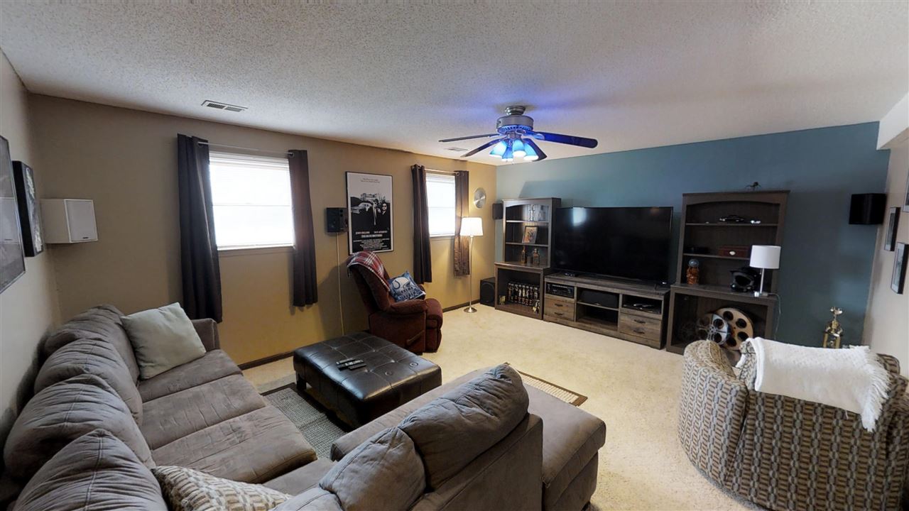 5622 Spring Corner Road Newburgh, IN 47630 - Photo 8 of 17