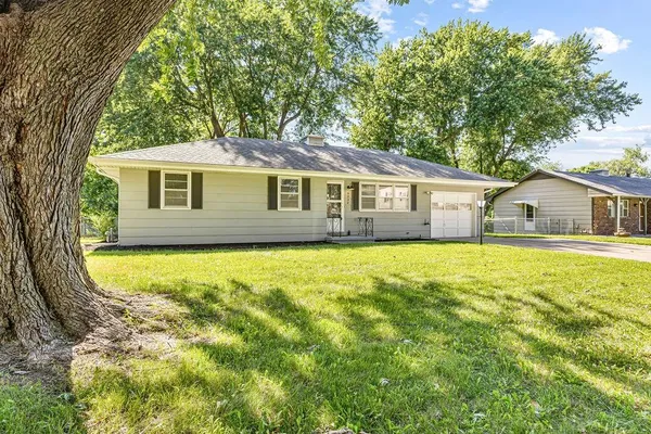 $229,900 | 5522 Ripley Street, St. Joseph, MO 64506
