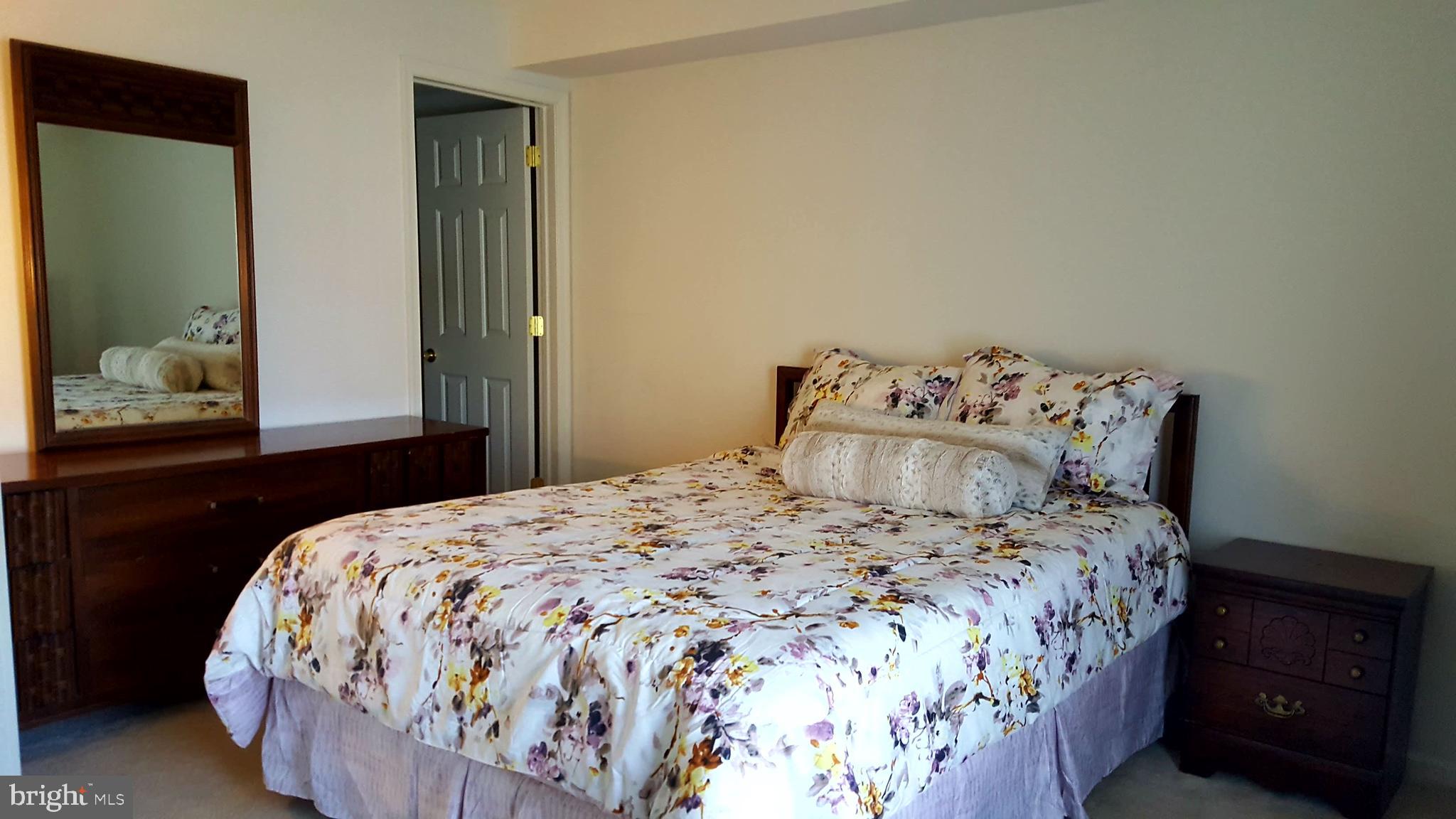 623 Brandon Road Jeffersonville, PA 19403 - Photo 11 of 24 Large master bedroom