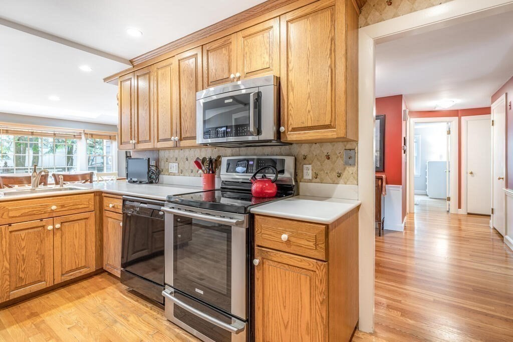 403 Hillcrest Road Needham, MA 02492 - Photo 17 of 35 Gallery Image 17