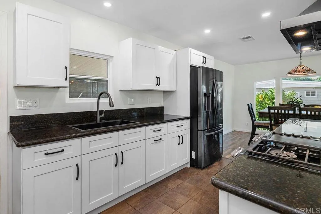 8301 Mission Gorge Road, Unit 86 Santee, CA 92071 - Photo 18 of 43 Gallery Image 18