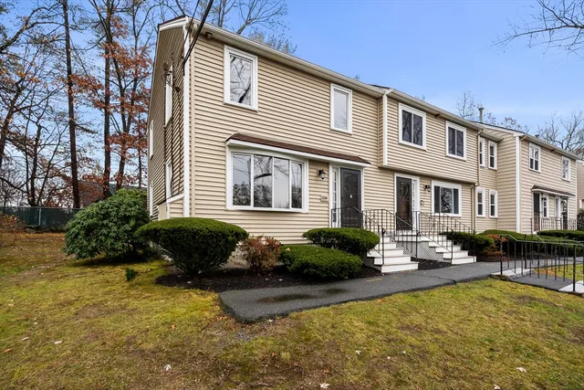 $2,900 | 206 Cardinal Lane, Unit 206, Tyngsborough, MA 01879