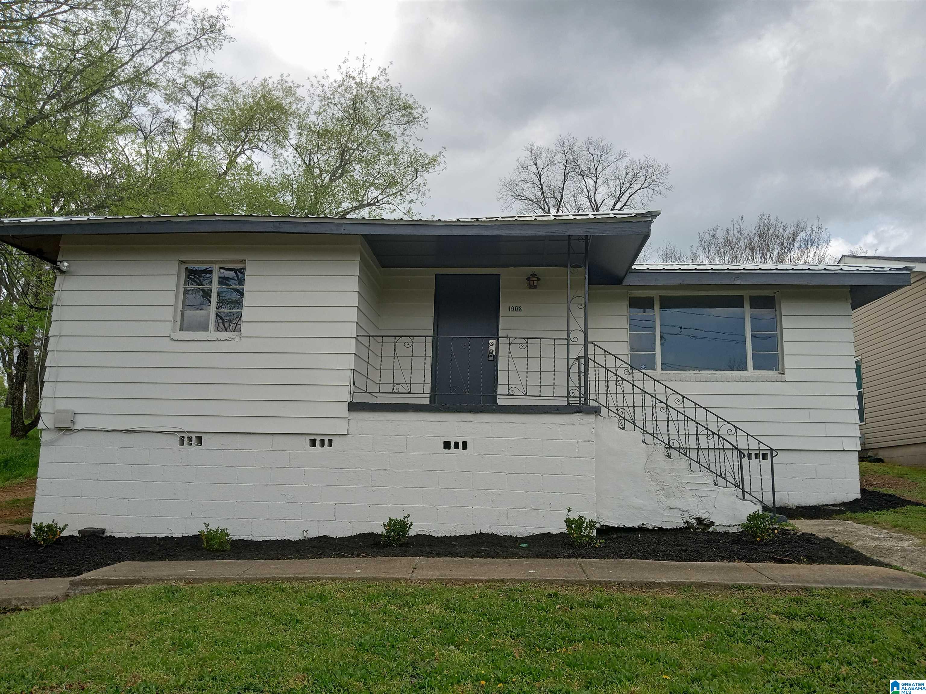 1908 14th Place Southwest Birmingham, AL 35211 - Photo 1 of 28