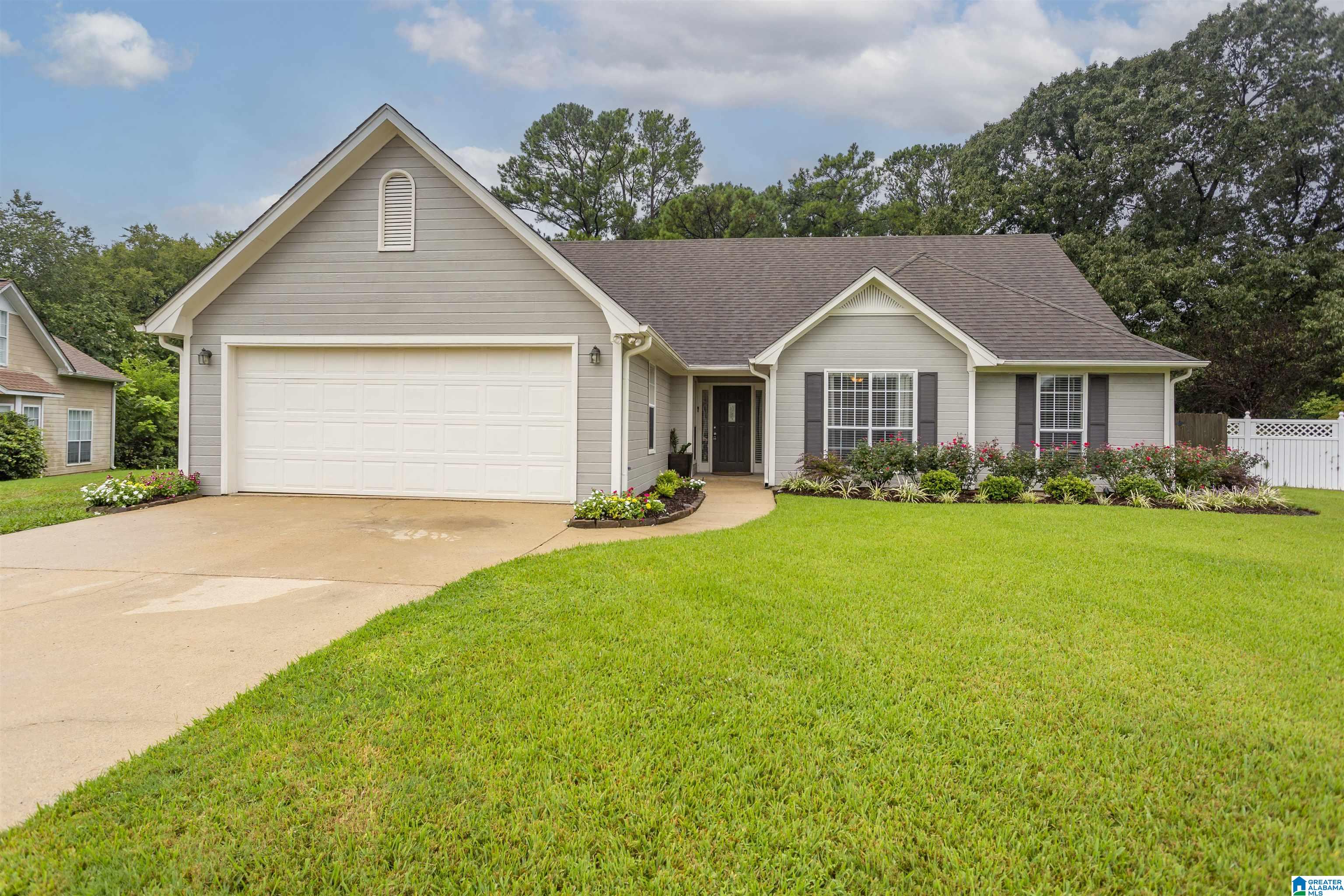 200 Greenfield Lane Alabaster, AL 35007 - Photo 3 of 37