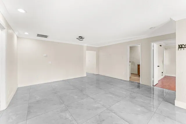 $3,600 | 110 West Rubber Tree Drive, Unit MAIN HOUSE, Lake Worth, FL 33467