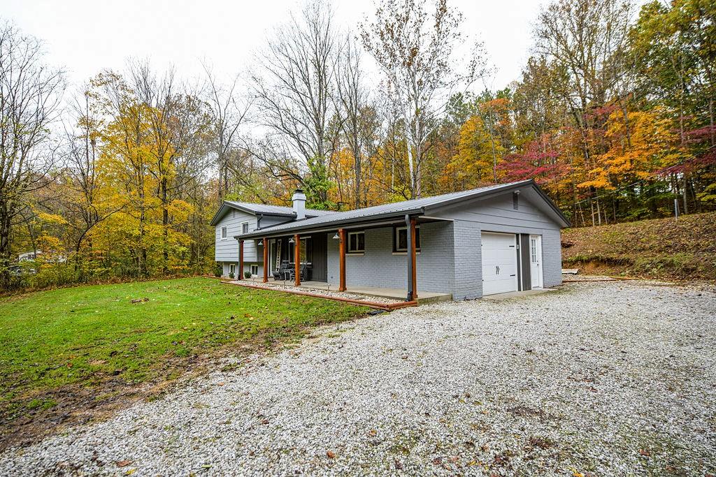 652 Bucklew Road Spencer, IN 47460 - Photo 7 of 36