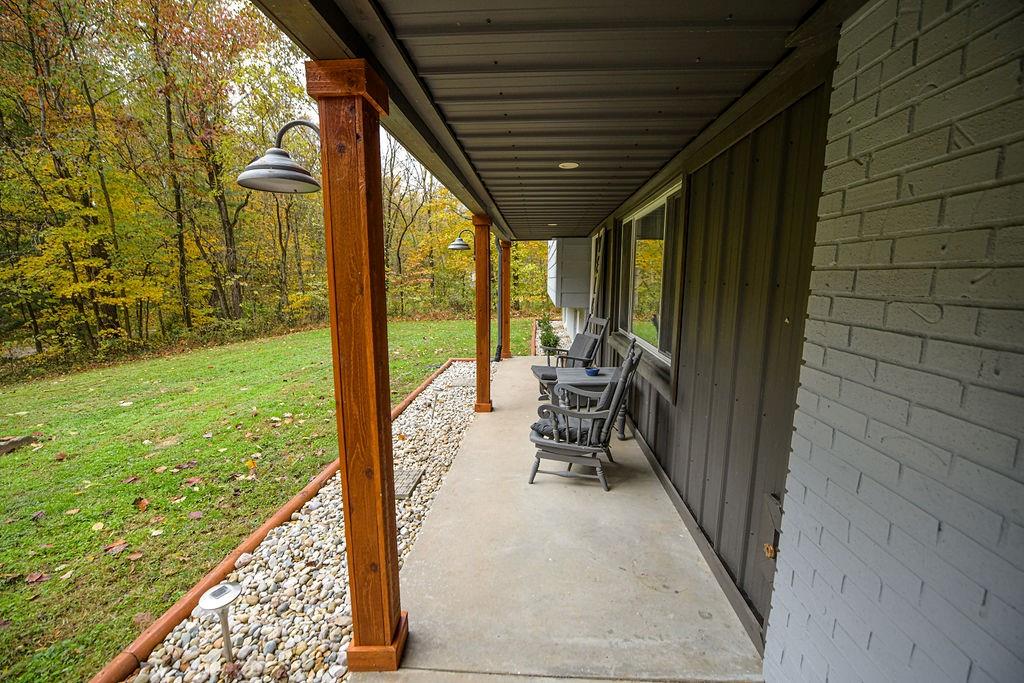 652 Bucklew Road Spencer, IN 47460 - Photo 8 of 36