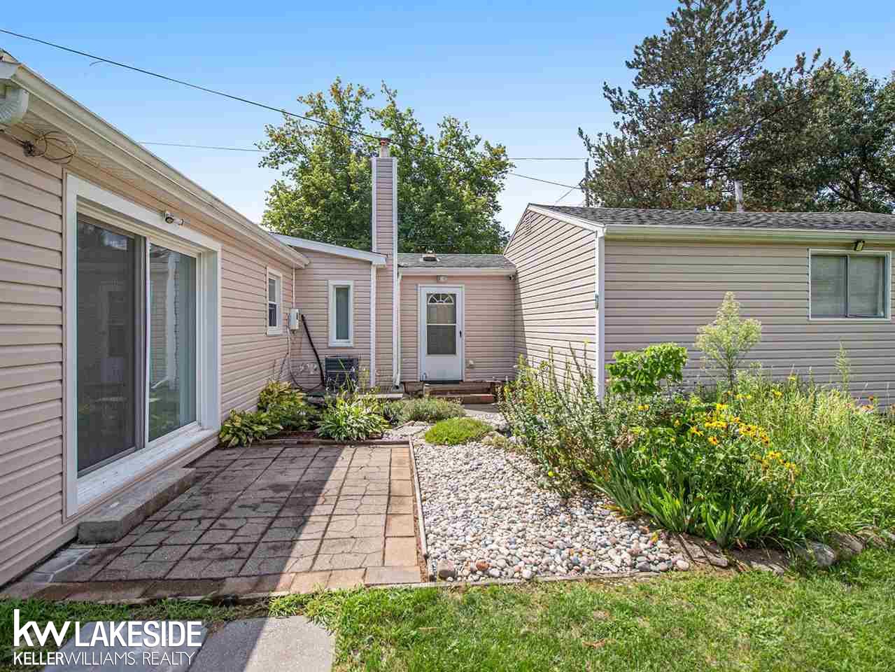 792 Hemingway Road Lake Orion, MI 48362 - Photo 24 of 28 50019742-23.JPG