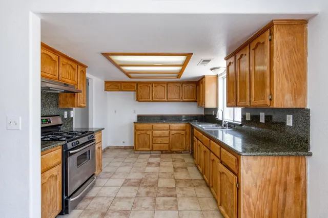 $439,000 | 3340 North Dante Avenue, Fresno, CA 93722