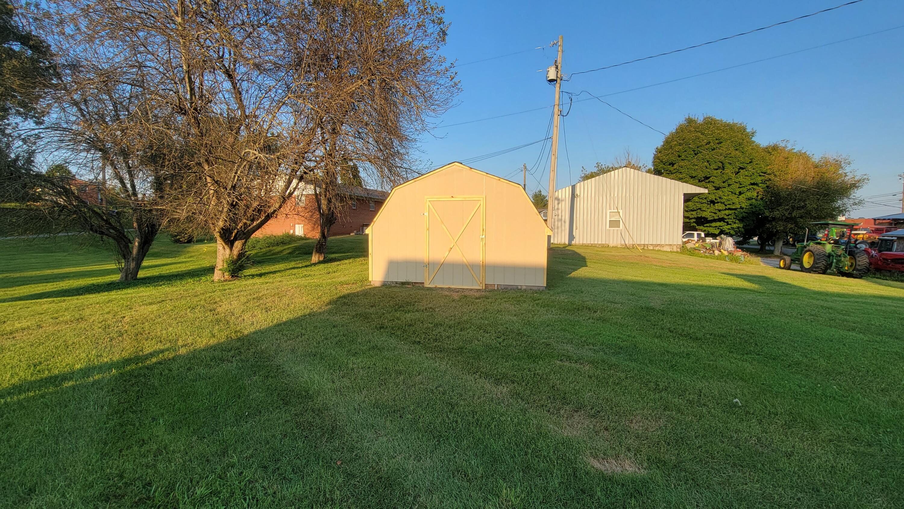 610 Russell Road New Tazewell, TN 37825 - Photo 11 of 38 20210914_184912