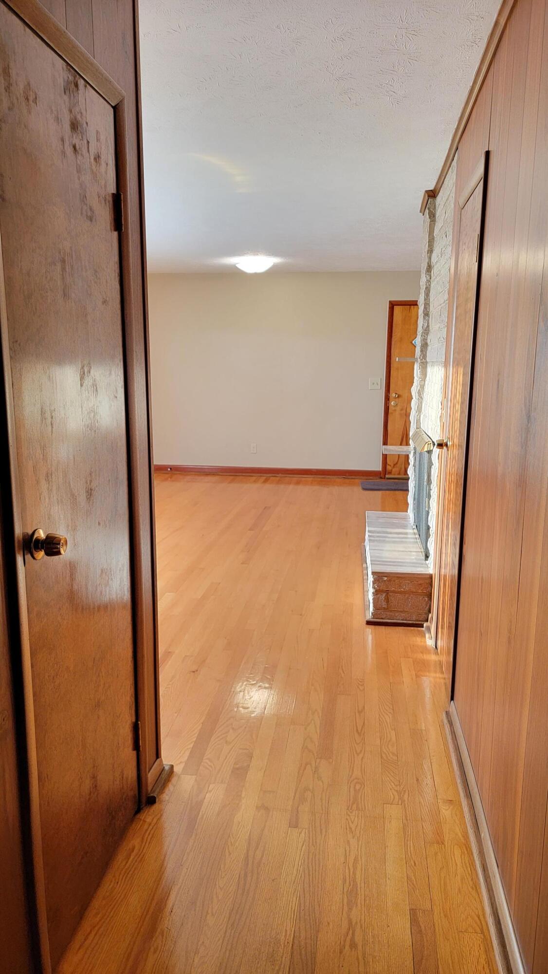610 Russell Road New Tazewell, TN 37825 - Photo 26 of 38 20210914_185507
