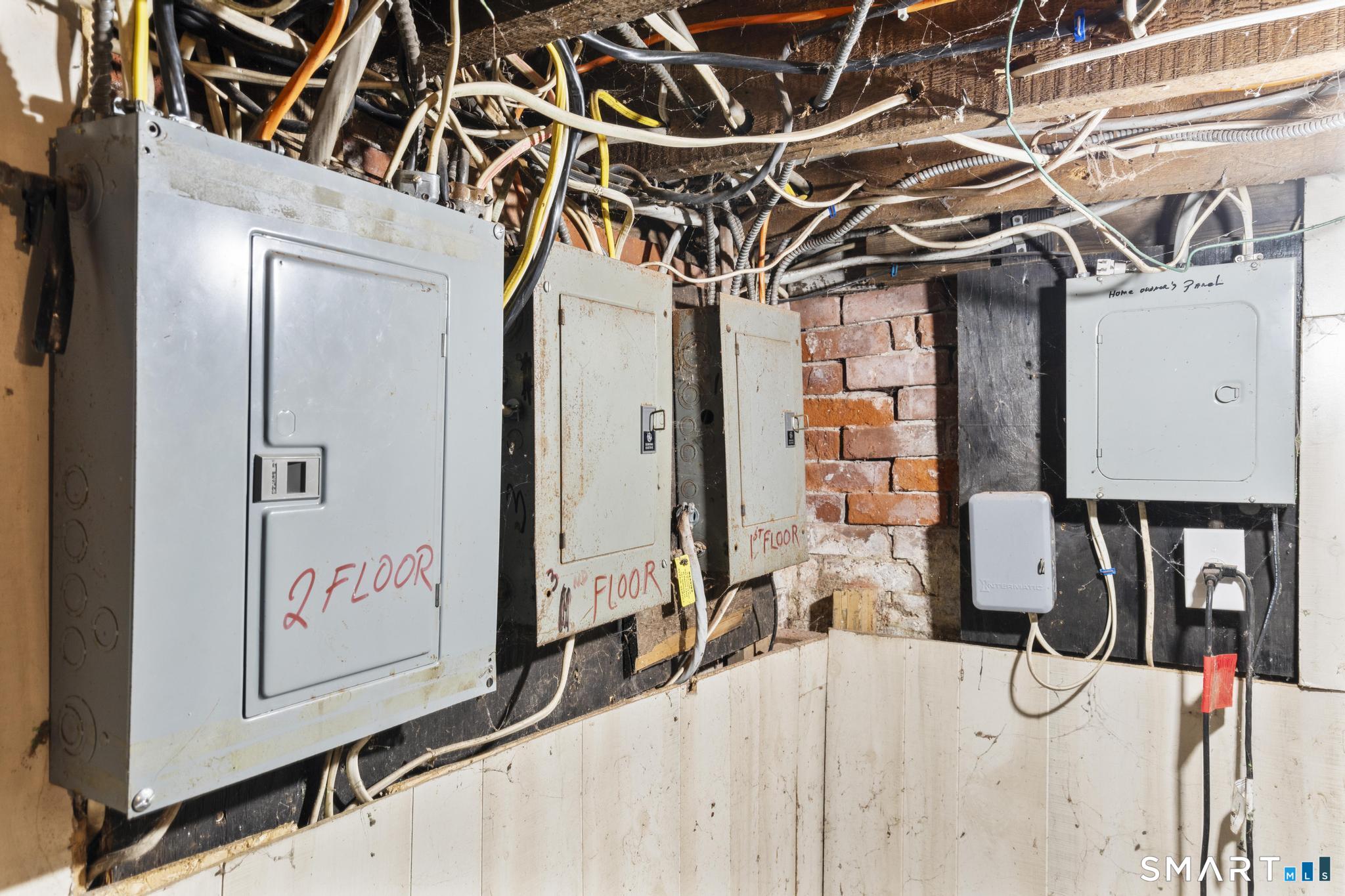 17 Austin Street New Britain, CT 06051 - Photo 39 of 40