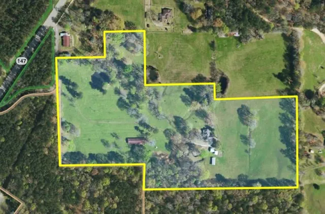 $559,900 | 249 CR 350, Broaddus, TX 75929