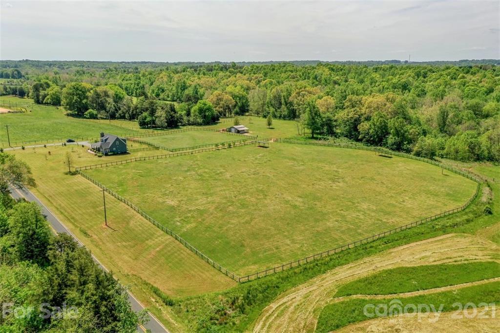 2027 Lewis Road Lincolnton, NC 28092 - Photo 16 of 41 Gallery Image 16