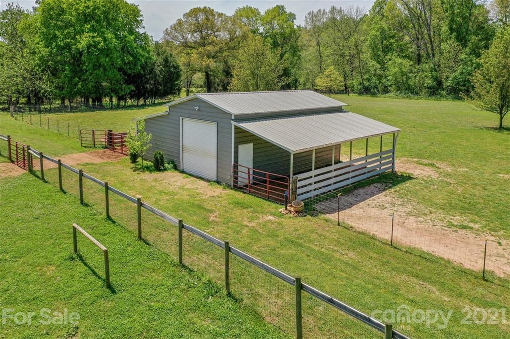 2027 Lewis Road Lincolnton, NC 28092 - Photo 17 of 41 Gallery Image 17