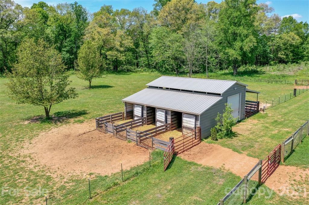 2027 Lewis Road Lincolnton, NC 28092 - Photo 18 of 41 Gallery Image 18