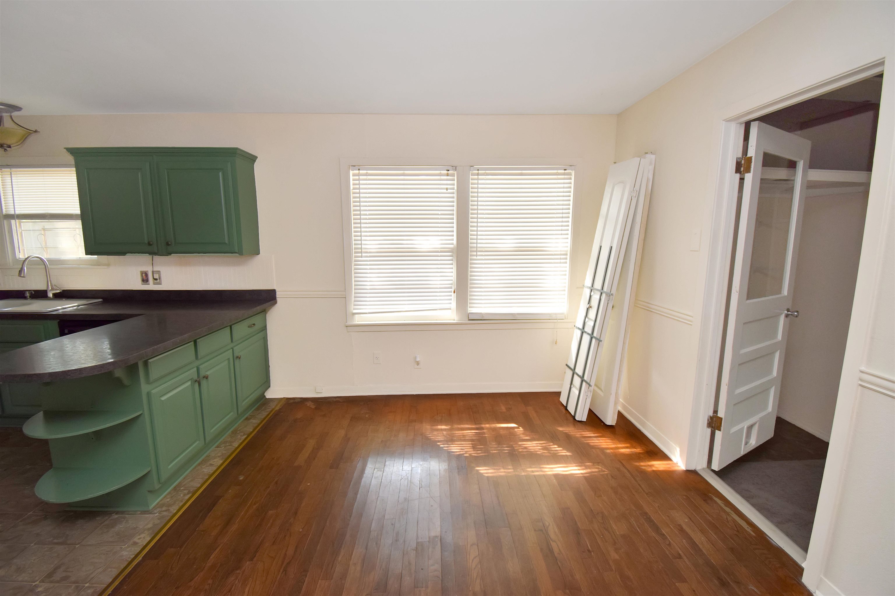 680 South 3rd Street Silsbee, TX 77656 - Photo 8 of 14