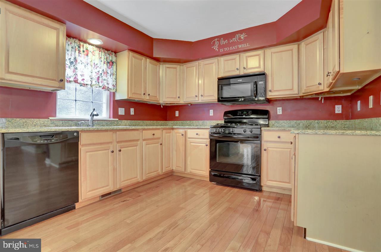 155 Olde Hickory Road Mount Wolf, PA 17347 - Photo 9 of 34 Gallery Image 9