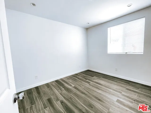 $2,650 | 2450 West 60th Street, Los Angeles, CA 90043