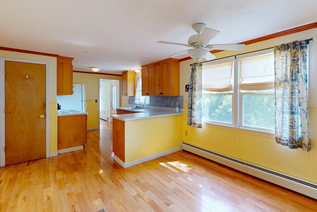 63 Adams Road Williamsburg, MA 01039 - Photo 5 of 34