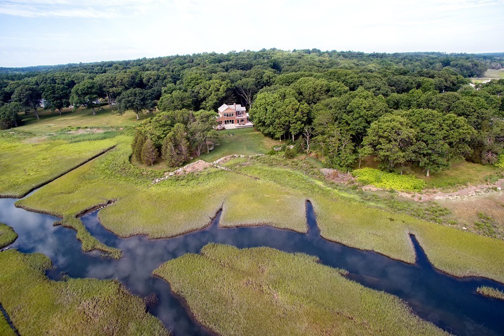 210 Damons Point Road Marshfield, MA 02050 - Photo 7 of 30