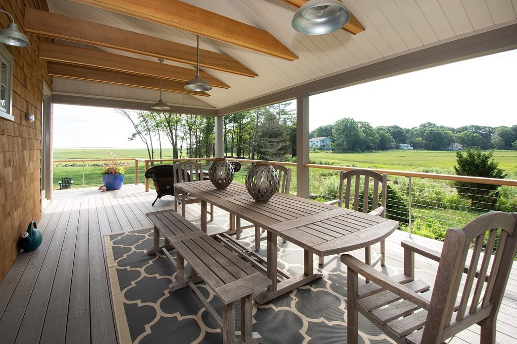 210 Damons Point Road Marshfield, MA 02050 - Photo 8 of 30