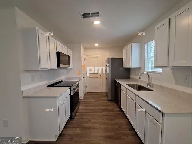 $1,625 | 182 Kinsale Drive, Macon, GA 31206