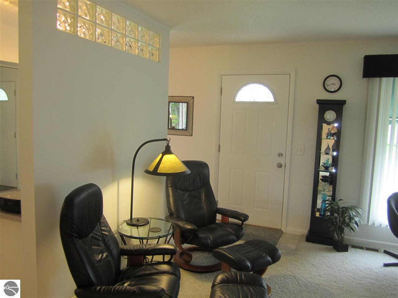 1516 Ridge View Court Traverse City, MI 49686 - Photo 6 of 32 1787561-5.JPG