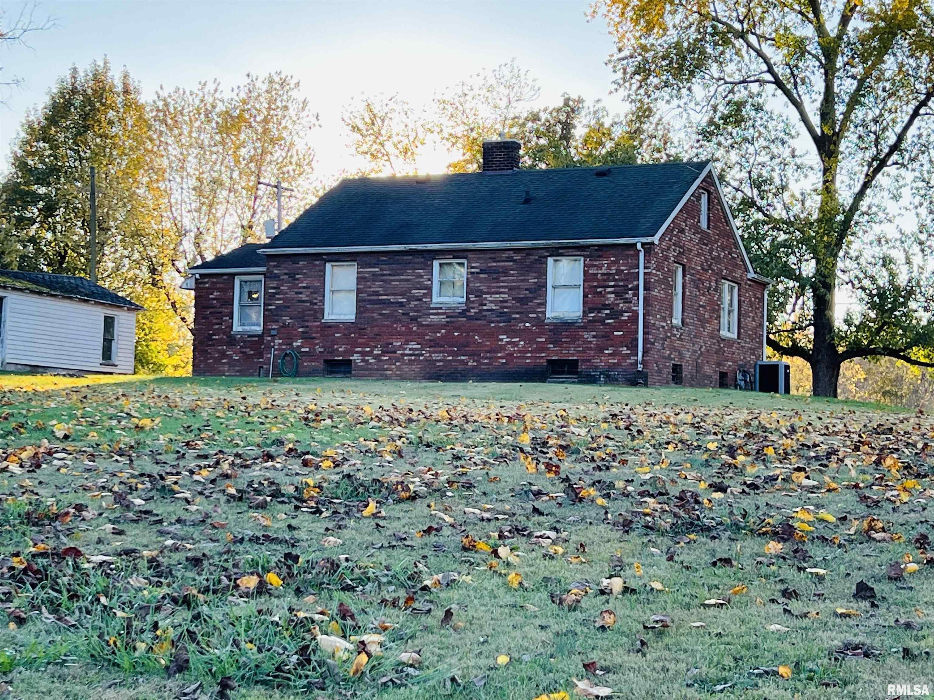 132 Williford Road Jonesboro, IL 62952 - Photo 5 of 28 Gallery Image 5