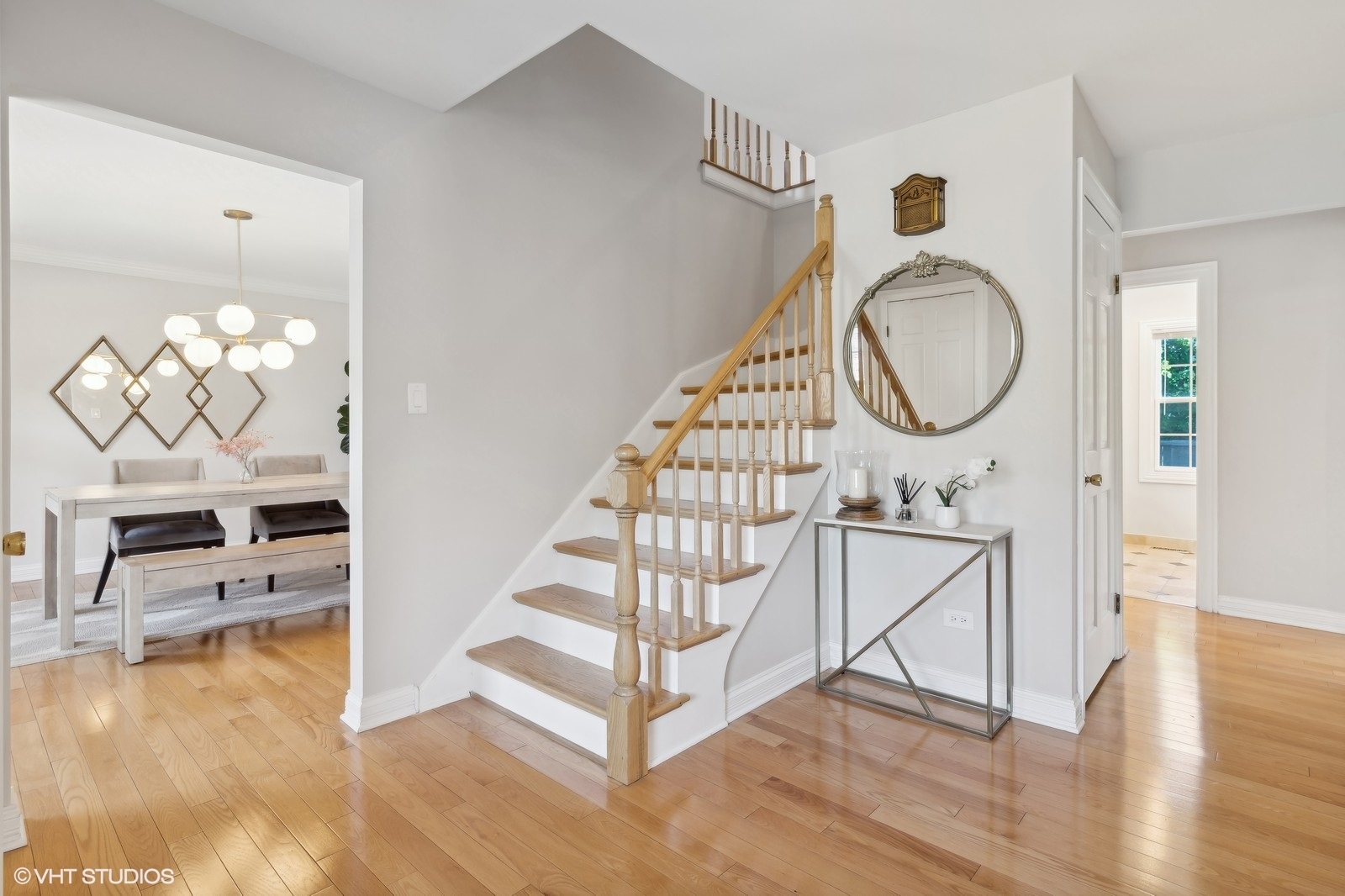 2843 Farmington Road Northbrook, IL 60062 - Photo 3 of 28