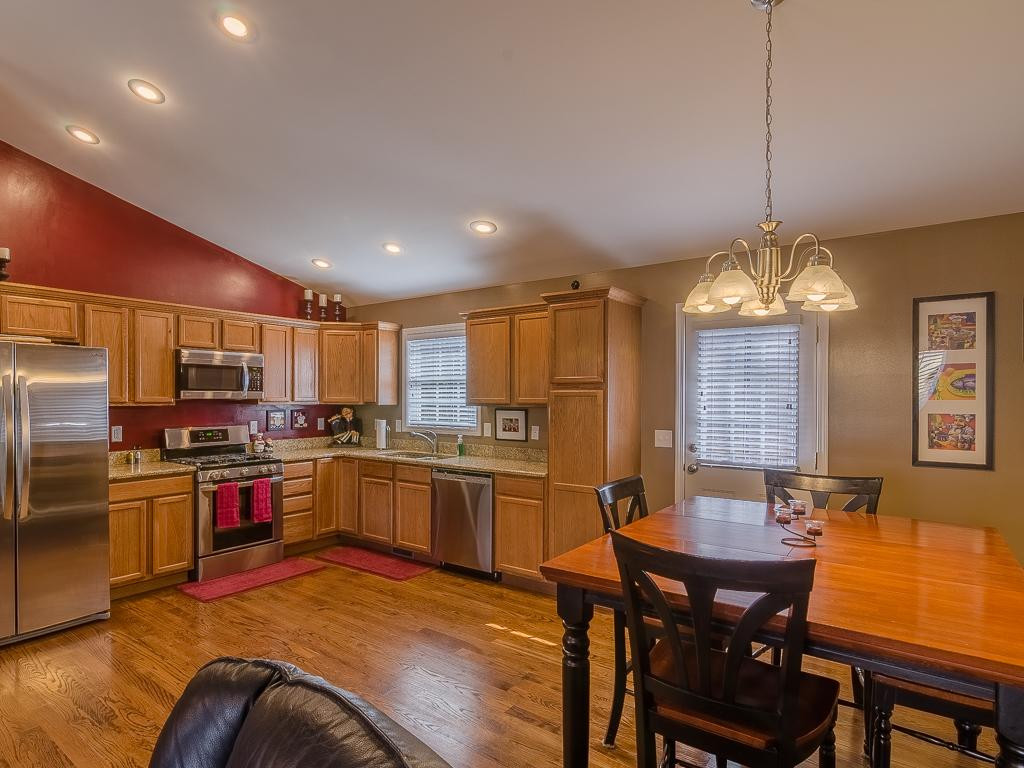 855 Colonial Heights Road Kingsport, TN 37663 - Photo 8 of 30 Photo 8