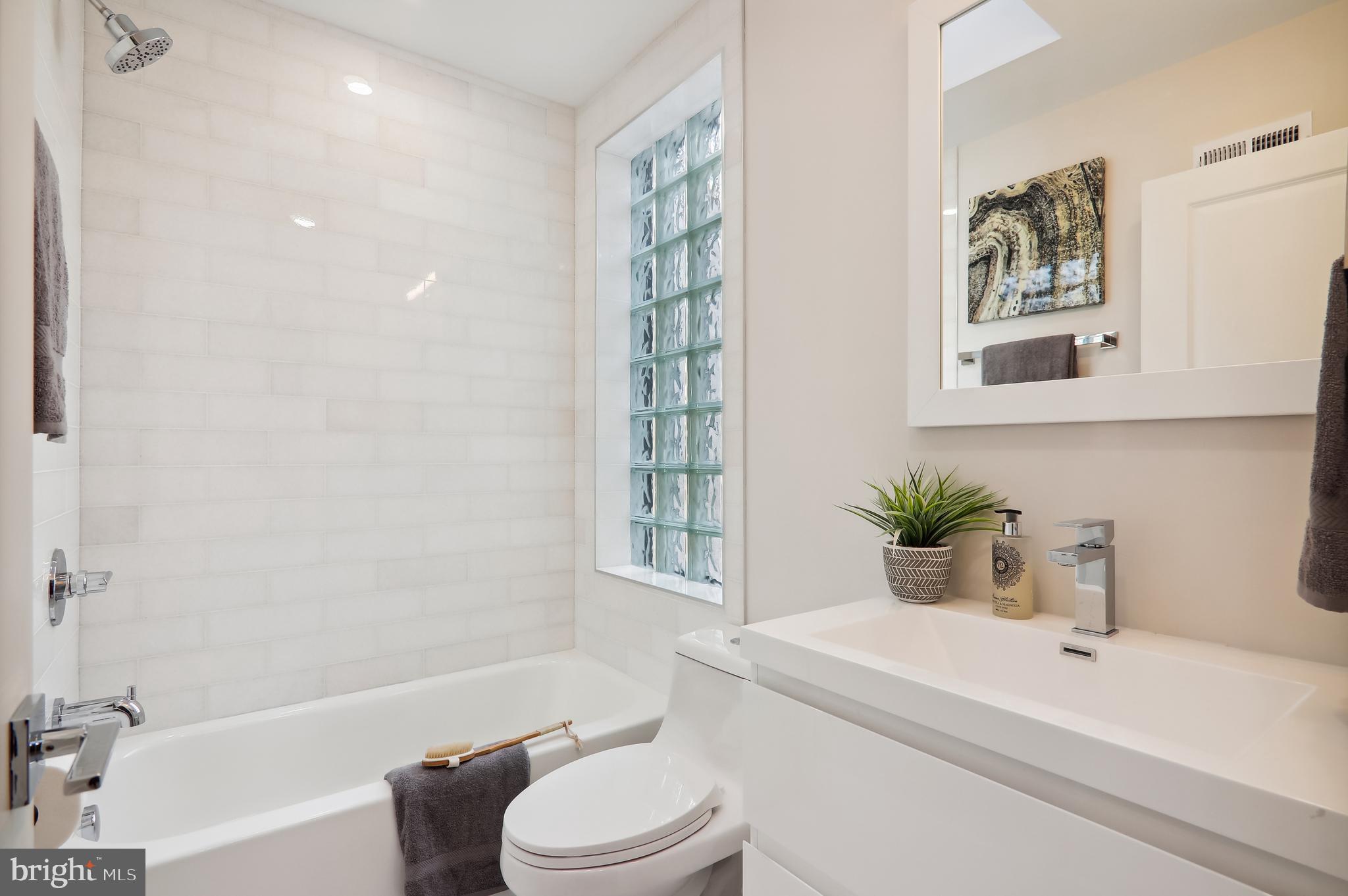 616 14th Place Northeast Washington, DC 20002 - Photo 22 of 28