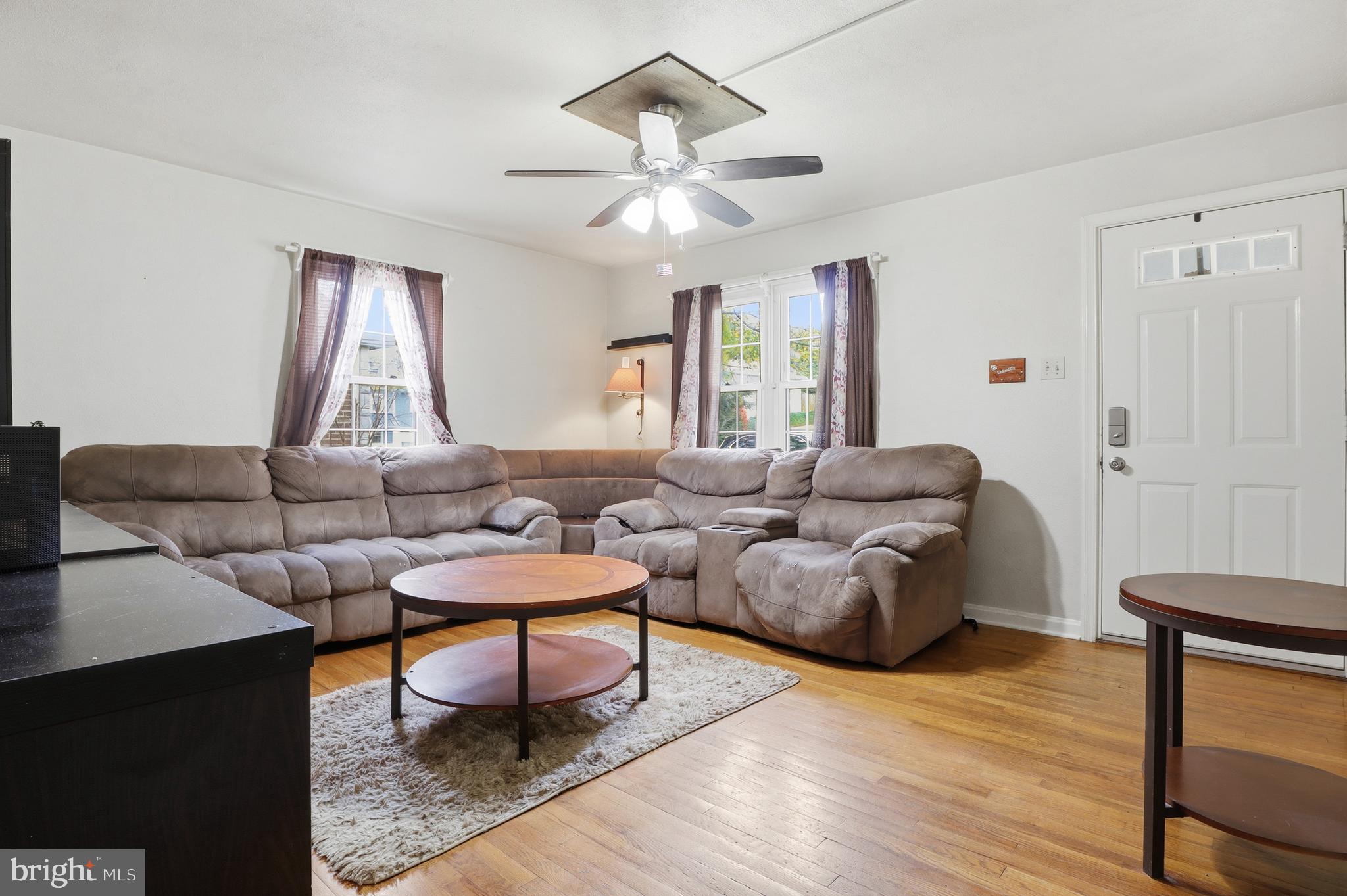 583 Hillcrest Road York, PA 17403 - Photo 4 of 44 a living room with furniture and a wooden floor