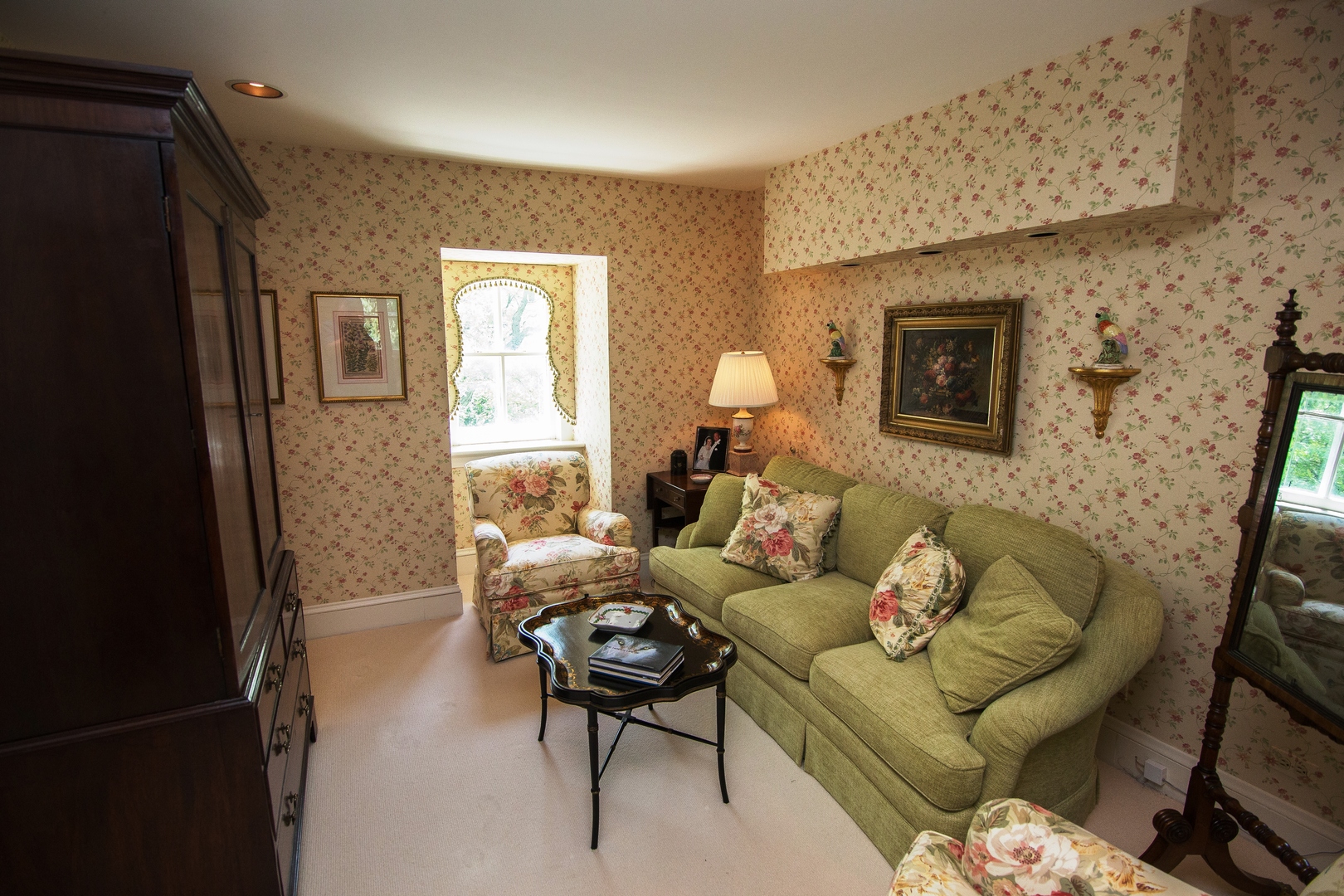 404 East Deerpath Road Lake Forest, IL 60045 - Photo 32 of 44 a living room with furniture and a fireplace