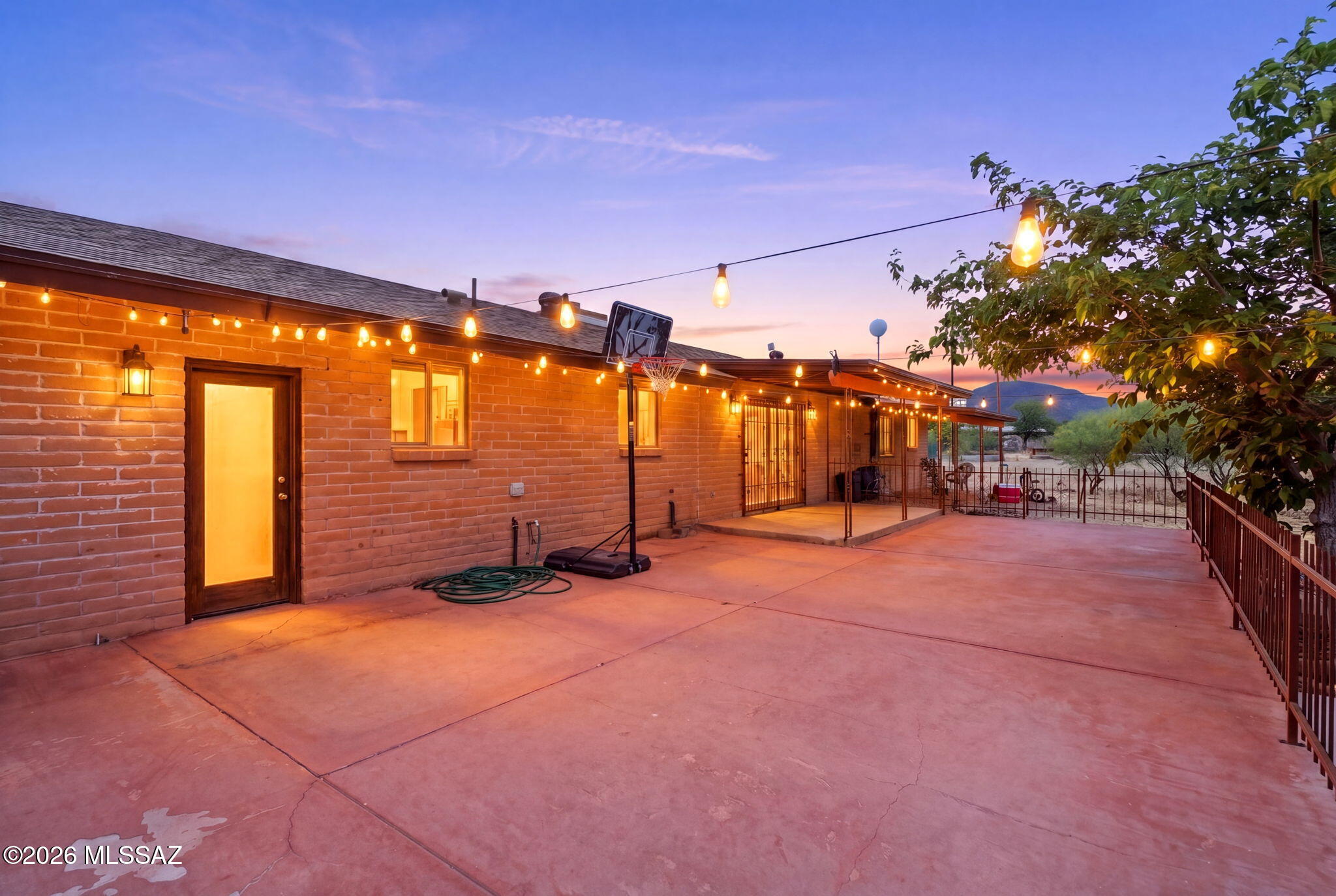 5645 South Caballo Road Tucson, AZ 85746 - Photo 32 of 43 Back patio